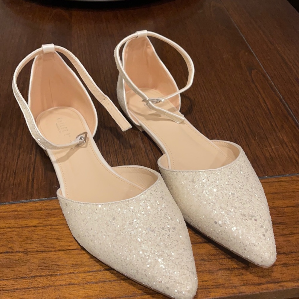 Gorgeous sparkly flats